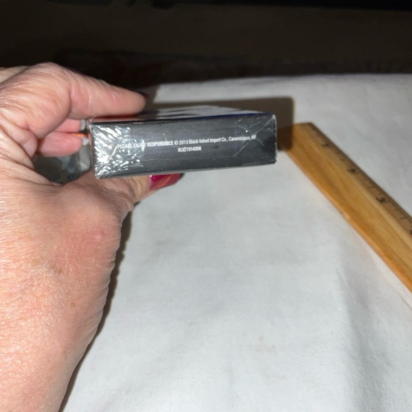 Black Velvet Blended Canadian Whiskey Playing Cards 2013 Brand New SEALED DECK - Picture 16 of 16